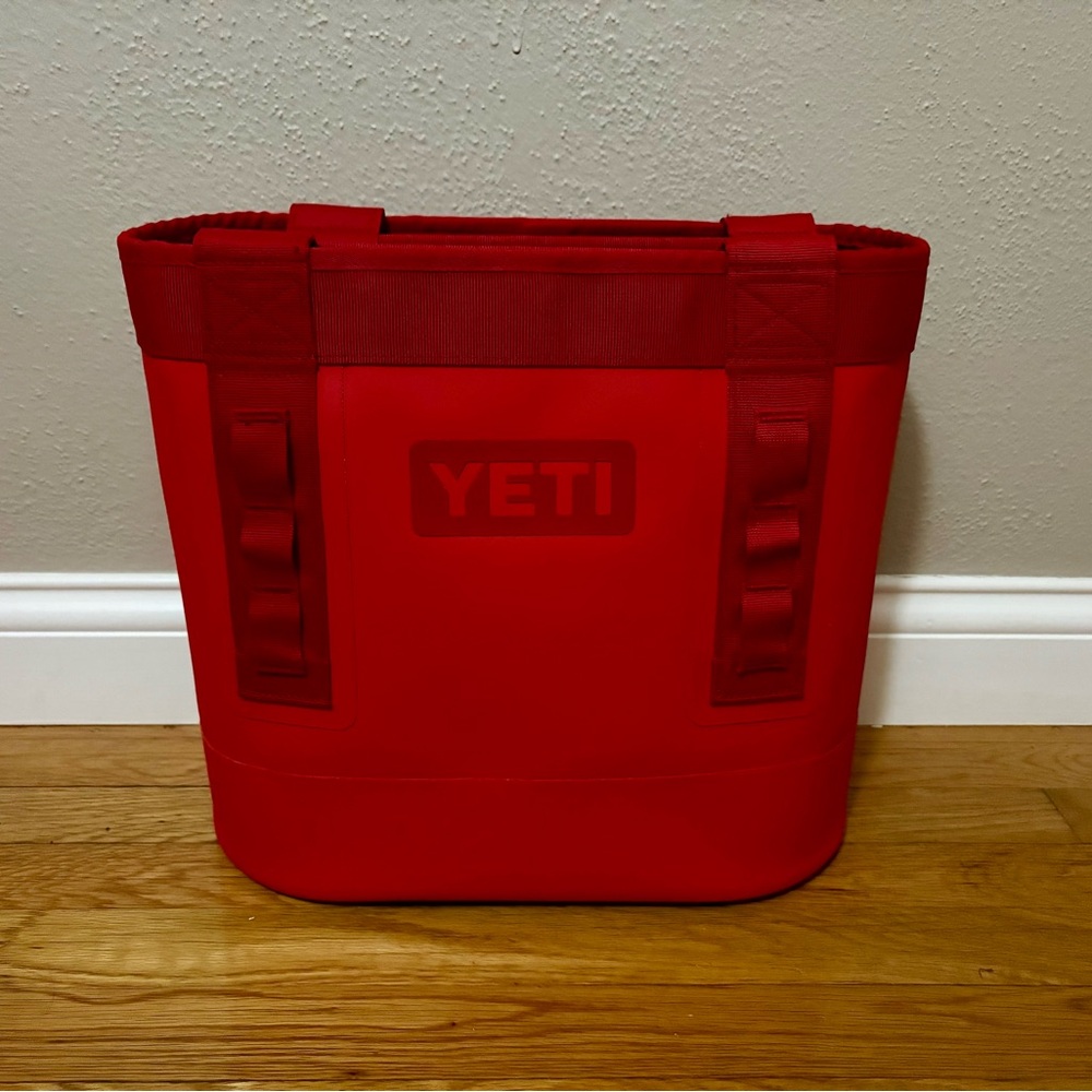YETI Rescue Red Camino 20